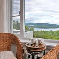 Queen Room with River View