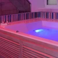 King Room with Spa Bath