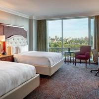 Deluxe Queen Room with Two Queen Beds with Lake View
