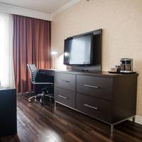 One-Bedroom King Suite