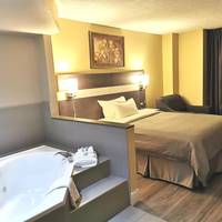 Queen Room with Spa Bath