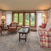 Premier Queen Suite - Greenhouse