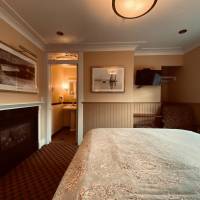  Deluxe Queen Room (Private Bathroom)