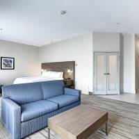 One King Jacuzzi Suite - Non-Smoking
