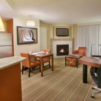 One-Bedroom Corner King Suite