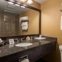 Queen Room with Bath