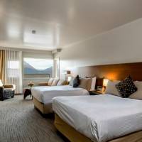 Deluxe Room with Two Double Beds and Mountain View