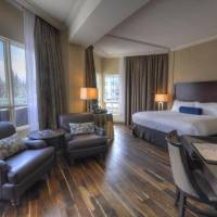 GrandView One Bedroom Suite: Valley View, King Bed, Sofa Bed & Balcony