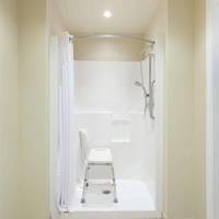 Queen Room - Disability Access - Non-Smoking
