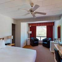 Standard Queen Room - Mountainside
