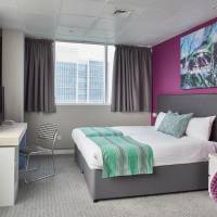 Deluxe Twin room with City View - Top Floors