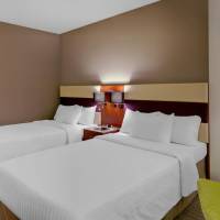 Quality Twin Room with City View
