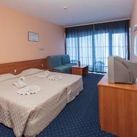 Double or Twin Room (2 Adults + 1 Child)