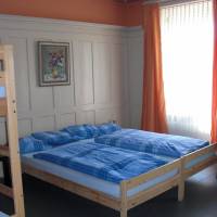 Dormitory Room (6 Adults)