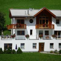 Apartment (2-4 Adults)