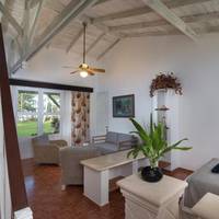 Bungalow with Ocean View (2 Adults + 2 Children under 6 Years Old)