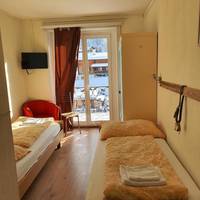 Twin Room with Balcony and Mountain View