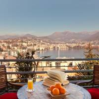 One-Bedroom Suite with Lake View
