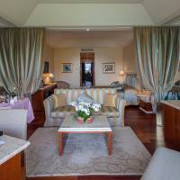 Deluxe One Bedroom Suite with Balcony