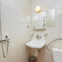 Double Room (2 Adults + 1 Child)