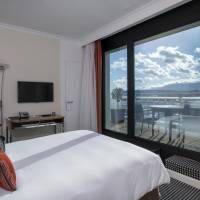 Penthouse Terrace Room