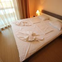 Family One-Bedroom Apartment with Balcony