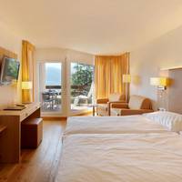 Superior Double Room with Balcony and Mountain View