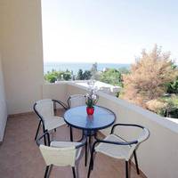 Studio with Balcony and Sea View (4 Adults)