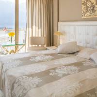Deluxe Double Room with Terrace and Lake View