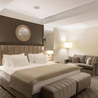 Executive Room - Courtyard View