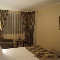 Family Room (4 Adults)