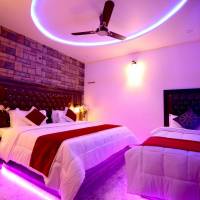 Deluxe Queen Room