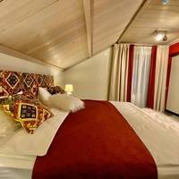 Suite with Mountain View