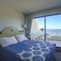 One-Bedroom Apartment with Sea View