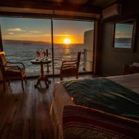 Suite with Hot Tub