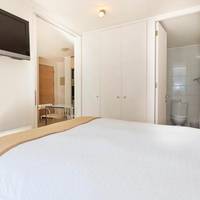 One-Bedroom Apartment (3 Adults)