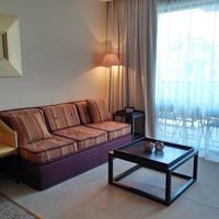 One-Bedroom Apartment with Balcony