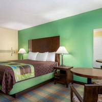 King Room with Bath Tub - Mobility/Hearing Accessible - Non-Smoking