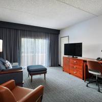 One-Bedroom King Suite with Sofa Bed
