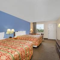 Double Room with Two Double Beds - Smoking