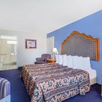 King Room with Mobility Accessible Roll In Shower - Non-Smoking