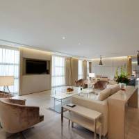 One-Bedroom Deluxe King Suite