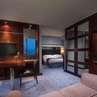 Crowne Plaza Deluxe Premier Room