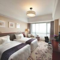 Executive Twin Room with Access to Executive Lounge