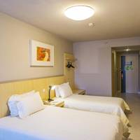 Standard Twin Room A
