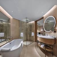 Guest room, King, Lake view, Lake view, Balcony