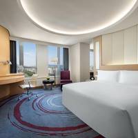 Premium Upper Floor King Room - Non-Smoking