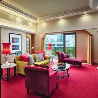 1 King Premier Suite 