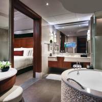 1 King Club Premier Suite 