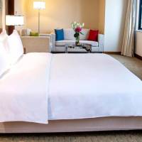 1 King Bed Premium Room 